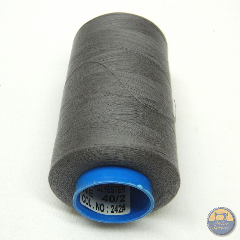 242 SUPER , 100% POLYESTER, 40/2 4000y (3657m) - immagine 2